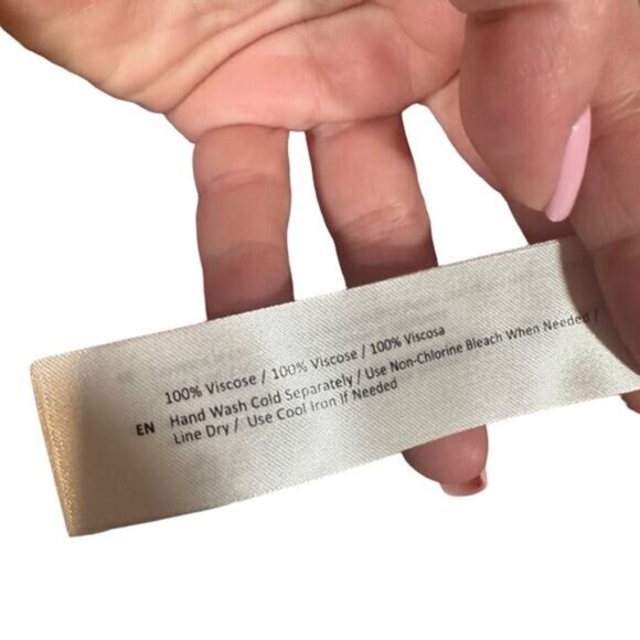 Band of the Free Red The High Priestess Floral Batwing Blouse Women Sz M - Picture 10 of 10